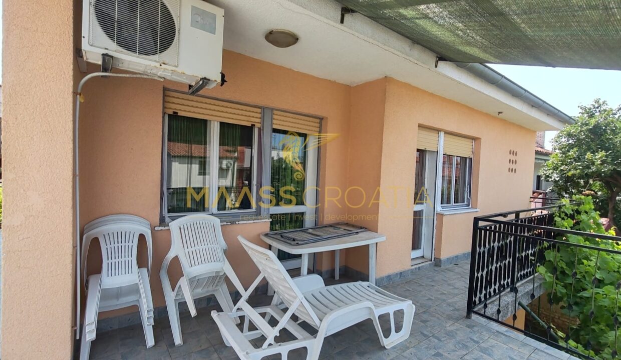 PHOTO-2025-11-25-12-39-01 (4)