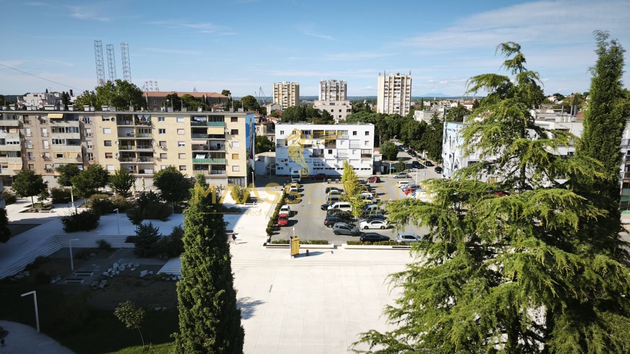 PHOTO-2025-11-24-09-43-11