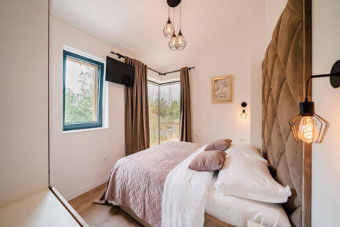 Neue moderne Villa aus Stein in der Region Zadar