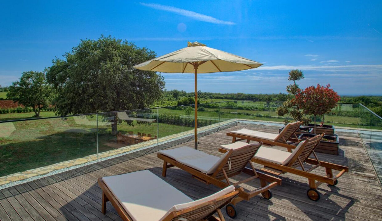 Zeitgenössische Oase, ein luxuriöser moderner Villenrückzugsort, Region Pore?