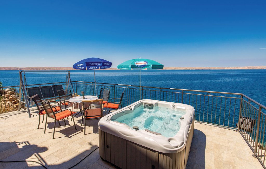 Exklusives Haus am Meer in der Region Zadar