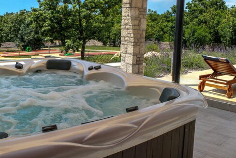 Schönes Einfamilienhaus in der Vorstadt von Pula