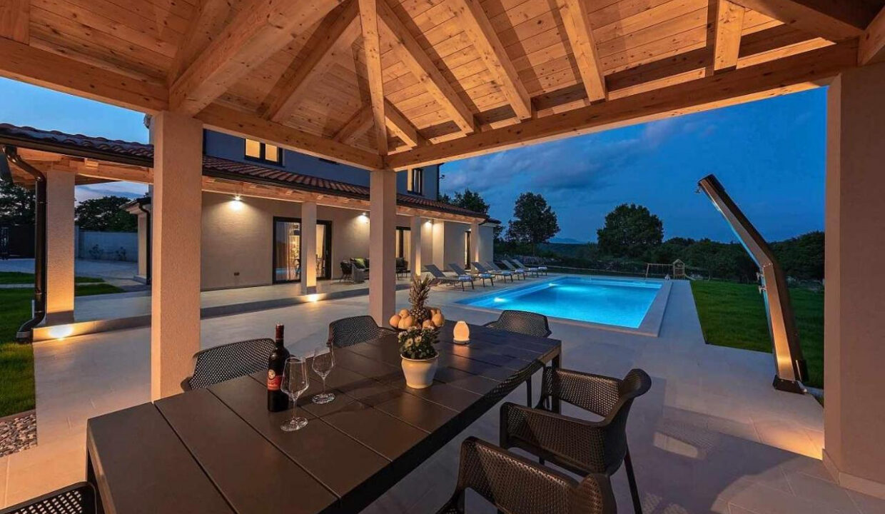 Moderne Villa mit Extra-Grundstück - Tinjan, Region Istrien