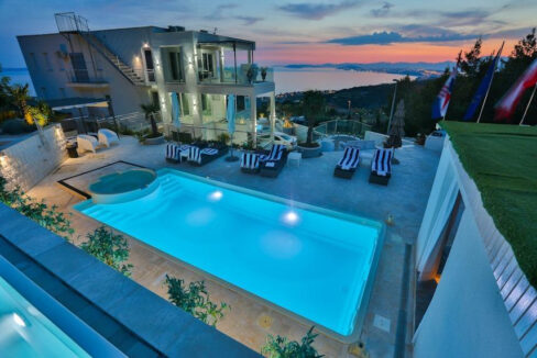 Luxus-Design-Villa mit Meerblick in Split