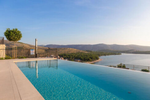 Neue moderne Villa mit Meerblick in der Nähe von Šibenik