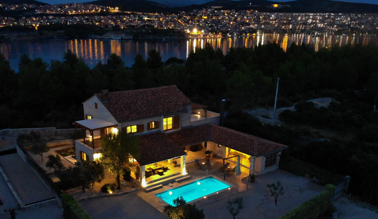Außergewöhnliches Steinhaus Sibenik Stadtblick