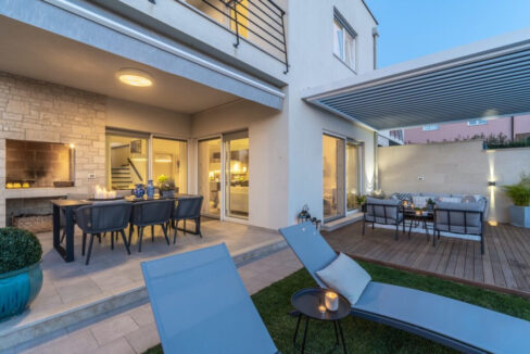 Villa im minimalistischen Stil - Novigrad, Istrien