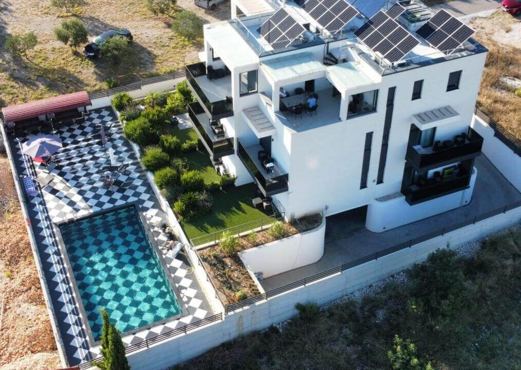 Modernes Gebäude Rogoznica