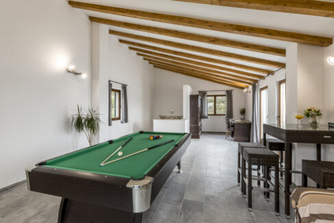 Steinhaus mit Meerblick in Omis