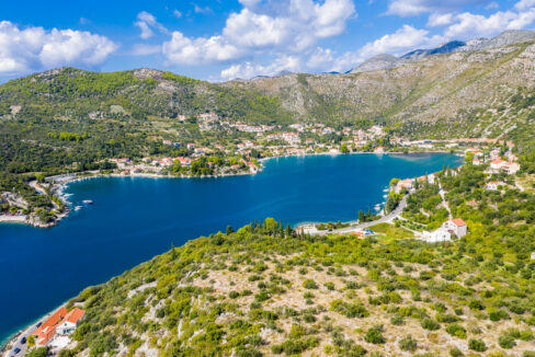 Großzügiges Anwesen mit einem Tennisplatz und einem Haus - Zaton, Dubrovnik Gebiet