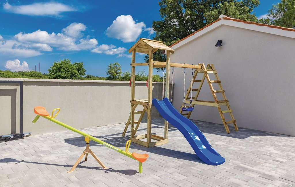 Atemberaubende zweistöckige Villa - Region Pula