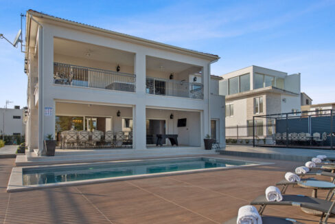 Exklusive Villa direkt am Meer in Vodice