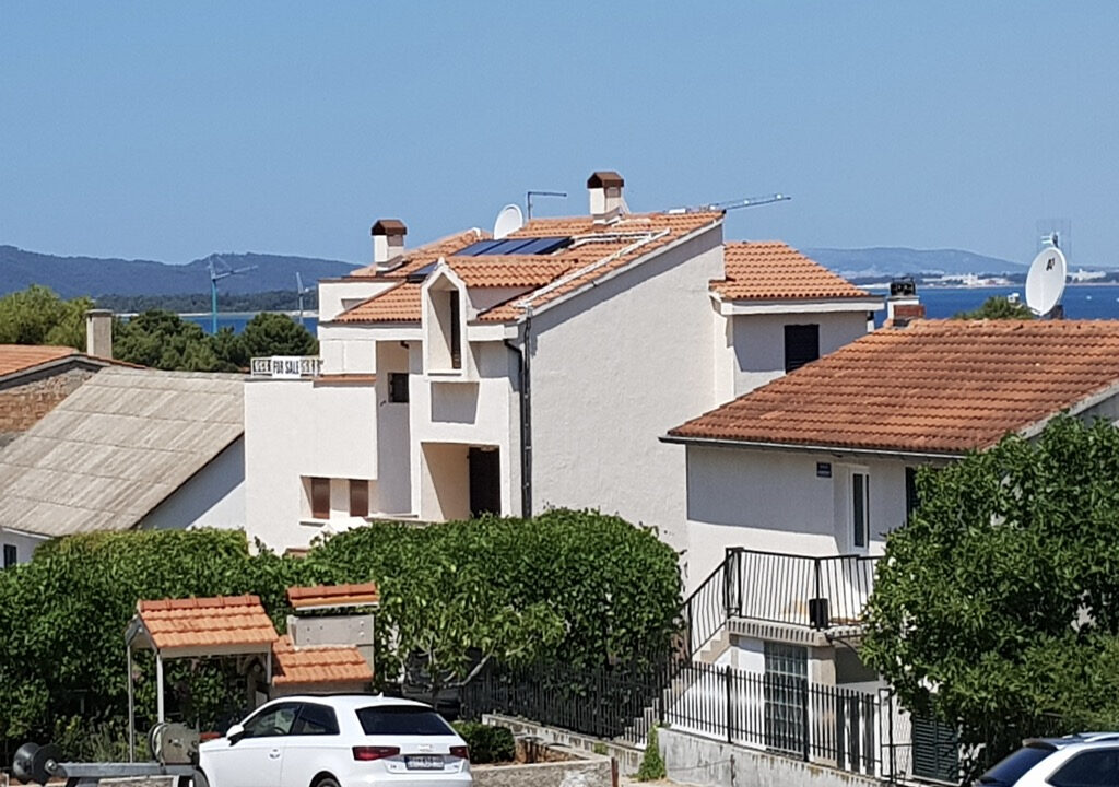 Haus mit Meerblick in Sibenik