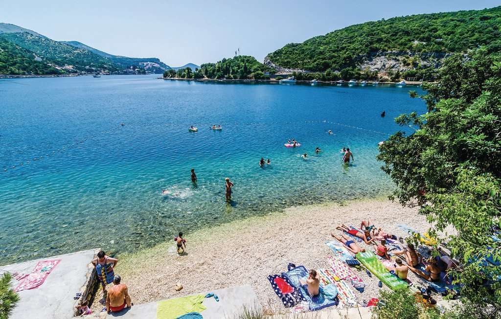 Weiße Villa am Meer mit extra Grundstück - Dubrovnik