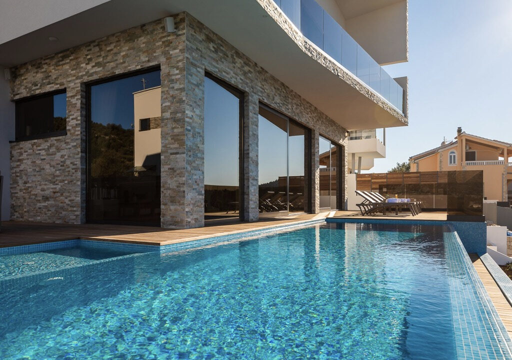 Neue moderne Villa mit Meerblick in Rogoznica