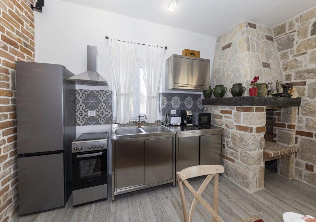 Steinhaus in der Region Zadar, Insel Pasman