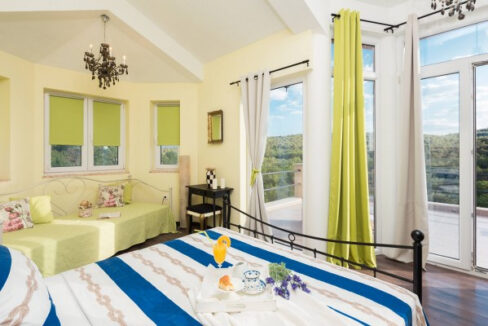 Tropisch anmutende Villa in der Nähe des Nationalparks Krka