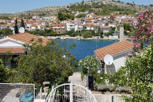Haus mit Meerblick in Sibenik