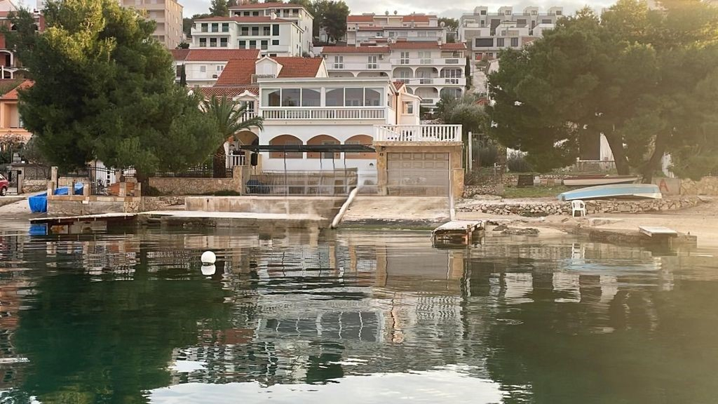 Haus am Meer bei Trogir
