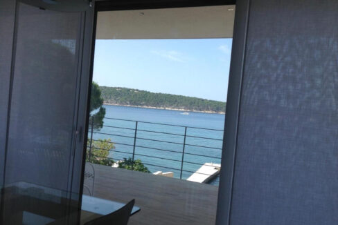 Erstaunliche Villa direkt am Meer auf der Insel Rab