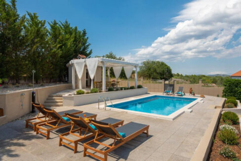 Geräumige und modern aussehende Villa - Vodice