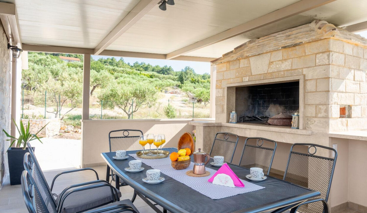 Steinhaus auf der Insel Brac