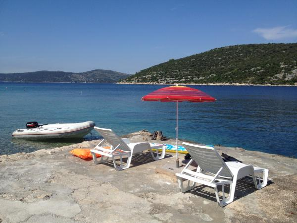 Haus am Meer auf der Insel Drvenik Veliki
