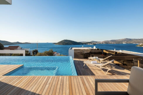 Neue moderne Villa mit Meerblick in Rogoznica