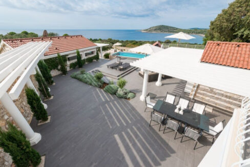 Steinvilla im Kolonialstil - Drvenik Mali, Split