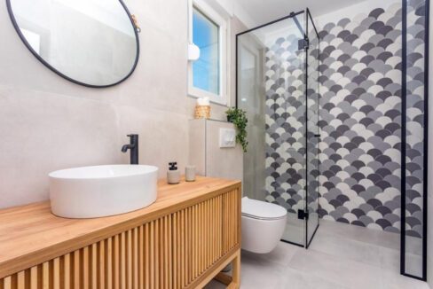 Wunderschöne weiße Villa bei Omis