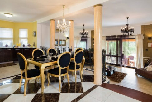 Tropisch anmutende Villa in der Nähe des Nationalparks Krka