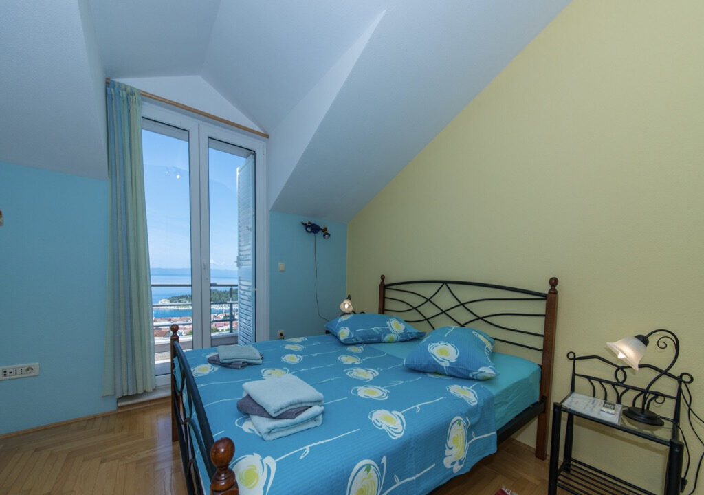 Haus mit Garten und Meerblick in Makarska