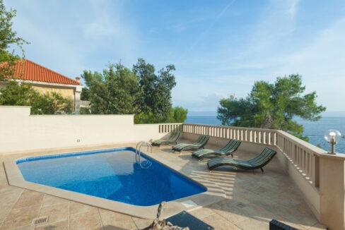 Villa am Meer auf der Insel Bra?