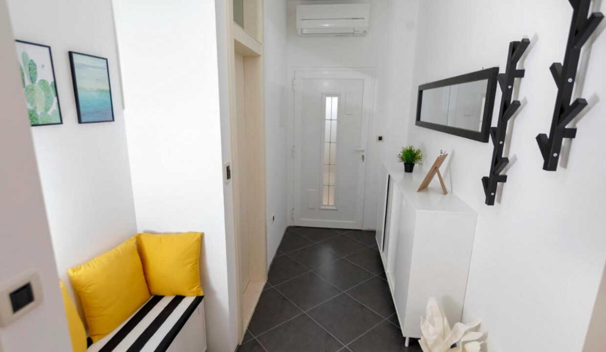 Haus mit Meerblick in Kastel Sucurac