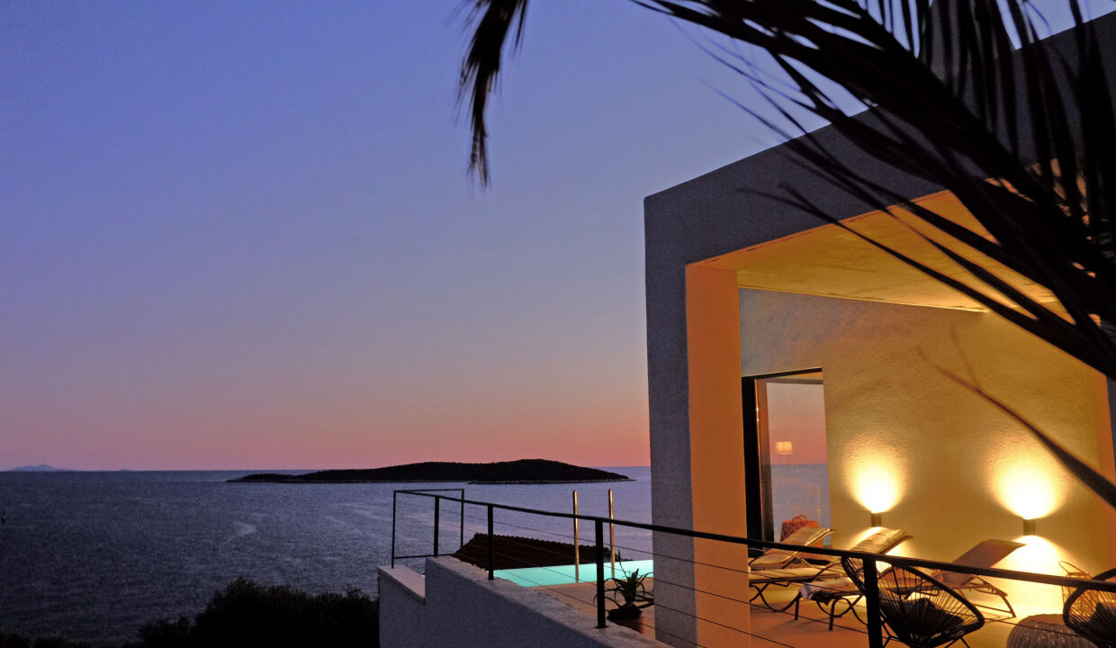 Weißes Haus mit Meerblick auf der Insel Vis