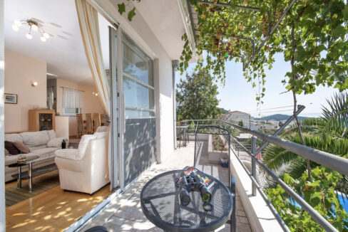 Haus mit Garten und Meerblick in Makarska