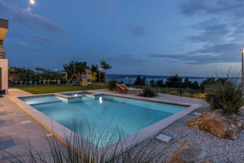 Neues Meerblick-Ferienhaus Podstrana