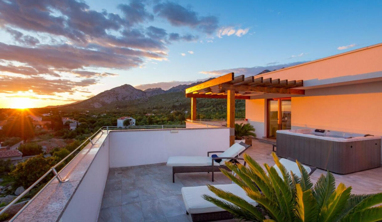 Wunderschöne Villa mit Meerblick in der Region Zadar