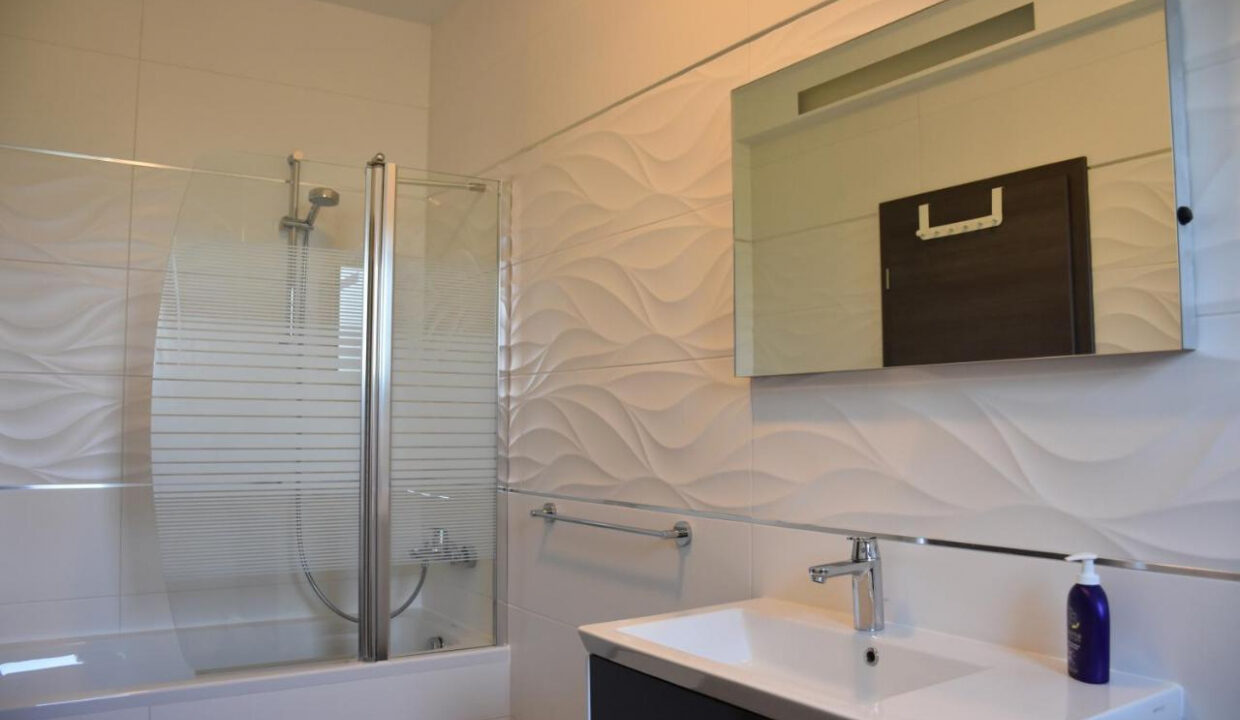 Grundstück mit Meerblick in Crikvenica