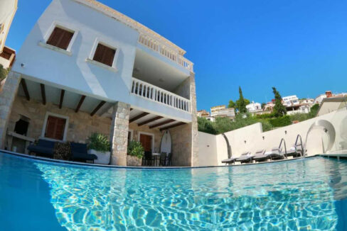 Erstaunliches Haus bei Pakostane