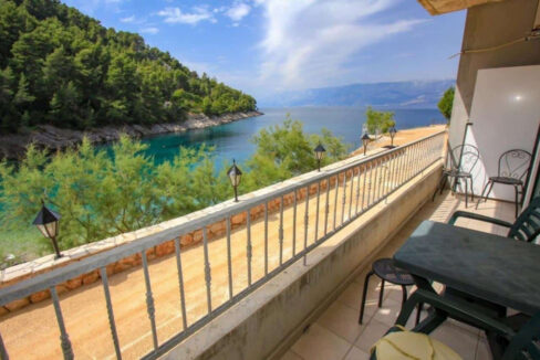 Traditionelles Haus am Meer auf der Insel Hvar