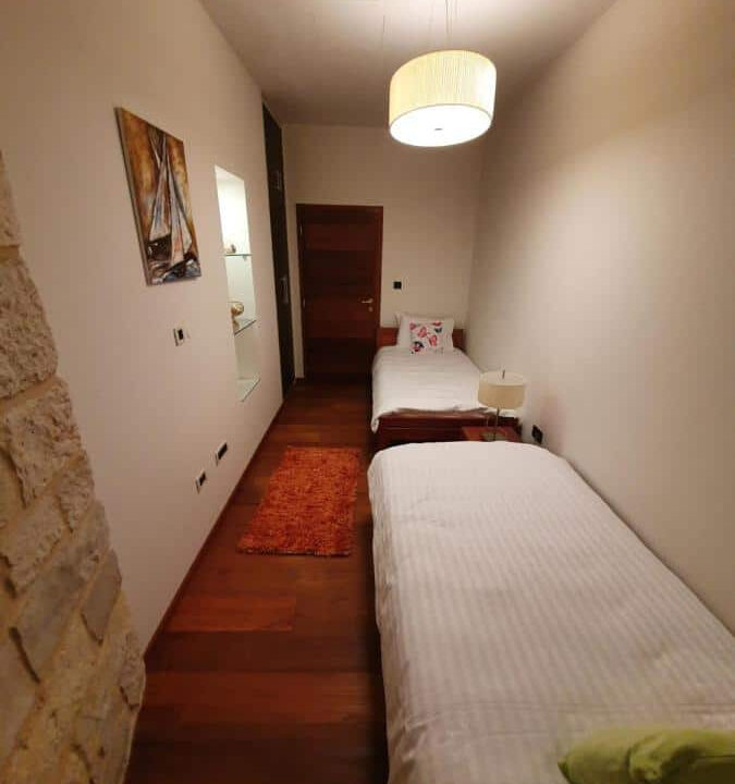 Erstaunliches Haus bei Pakostane