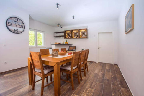 Modernes Haus in der Region Omis