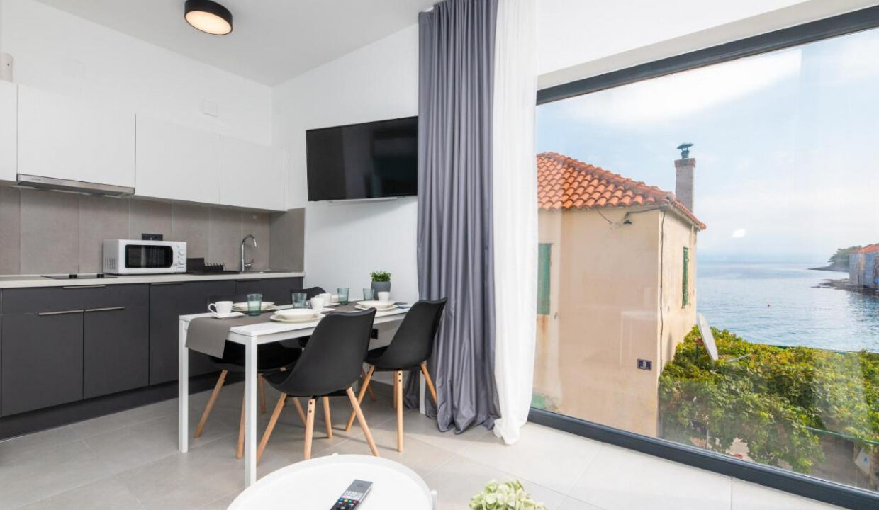 Außergewöhnliche Steinvilla auf Brac