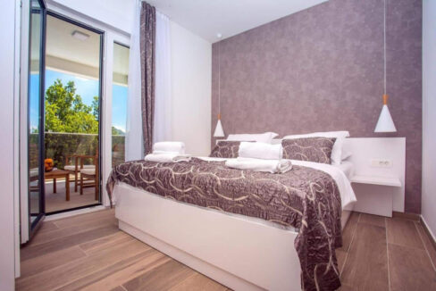 Modernes Haus in der Region Omis