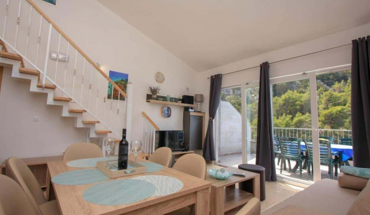 Traditionelles Haus am Meer auf der Insel Hvar