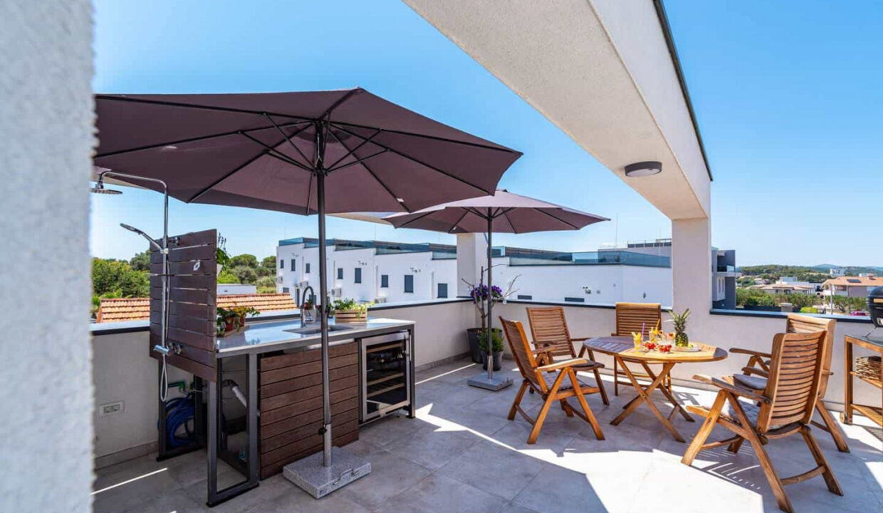 Haus in der Nähe des lokalen Strandes auf Ciovo