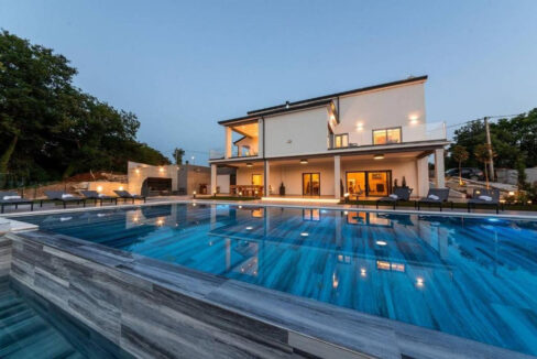 Elegantes modernes Haus -Tinjan, Istrien