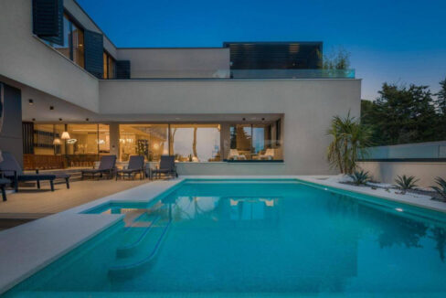 Wunderschöne Villa mit Meerblick in der Nähe von Zadar