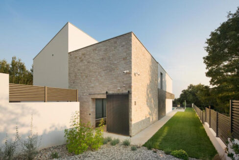 Zeitgenössische luxuriöse moderne Villa - Liznjan, Istrien